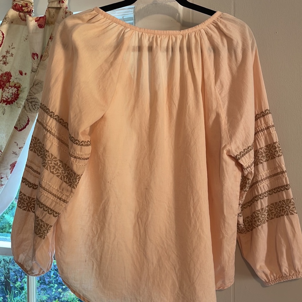 Roller Rabbit  Embroidered Top Peach,Large - Picture 5 of 6